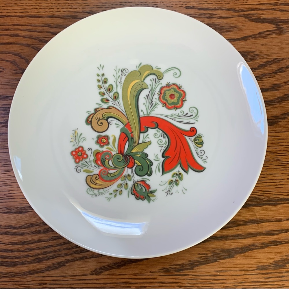 Berggren Traynor Luncheon Plate